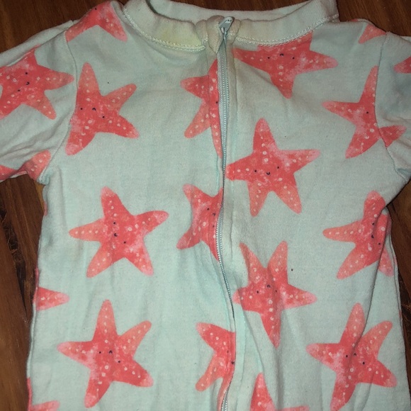 Adorable baby girl onesie - Picture 2 of 4